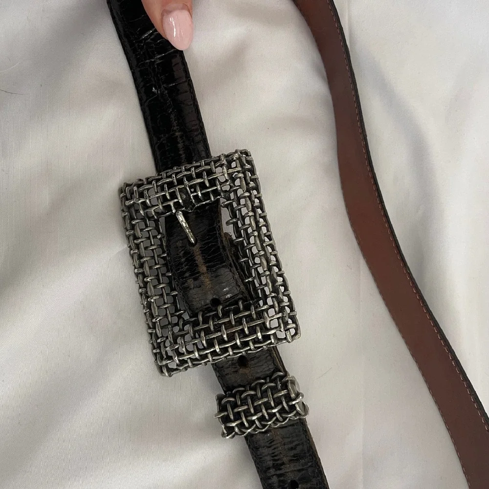 Vintage Fahrenheit Connie Bates Belt‎